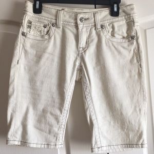 Miss Me brand Mid-Rise Bermuda shorts